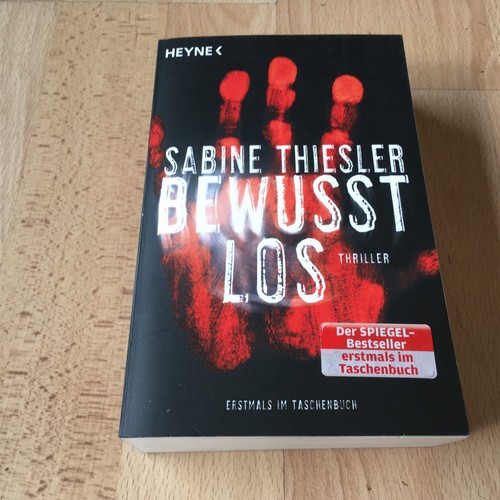 Bewusstlos von sabine thiesler - bewusstlos,